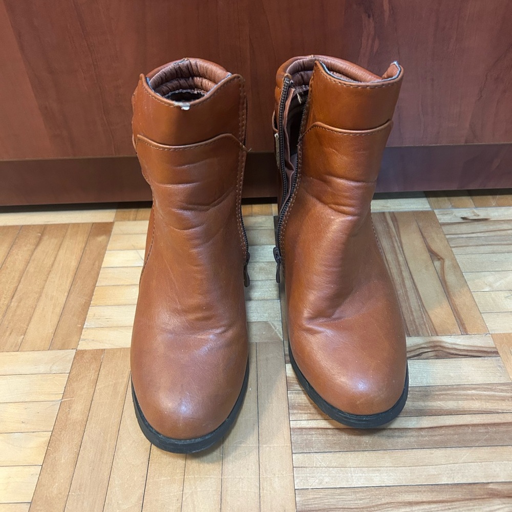 Ardene Women's Brown Ankle Booties - Side Zip Casual Style